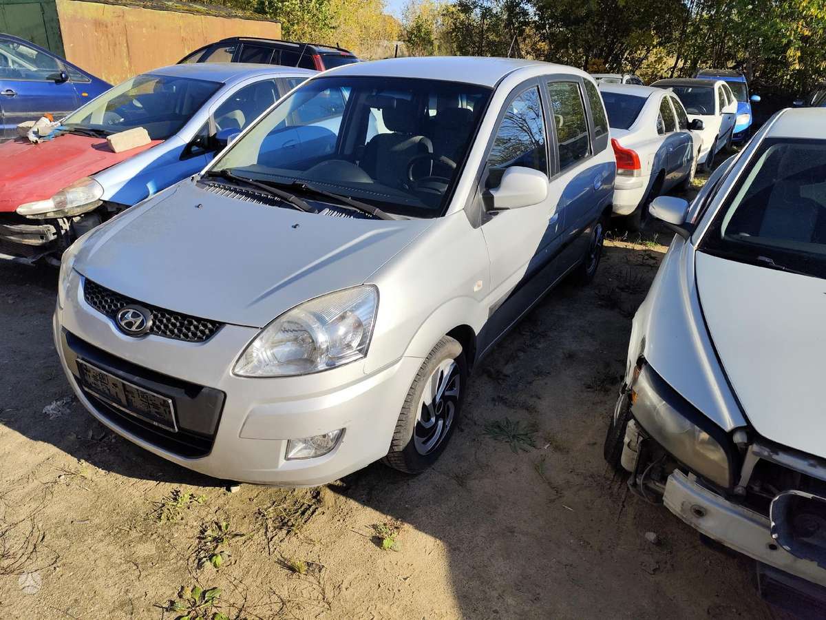 Hyundai Matrix dalimis