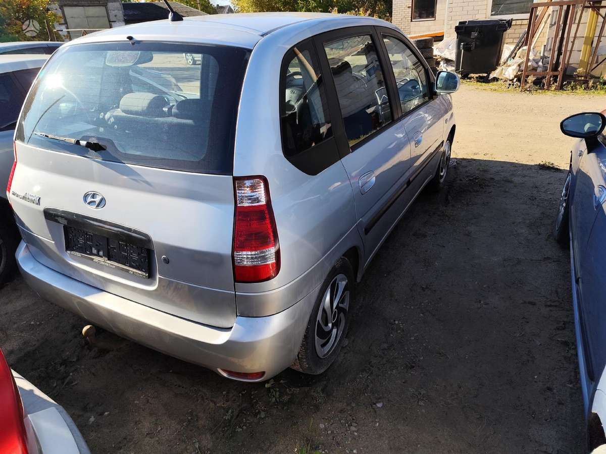 Hyundai Matrix dalimis