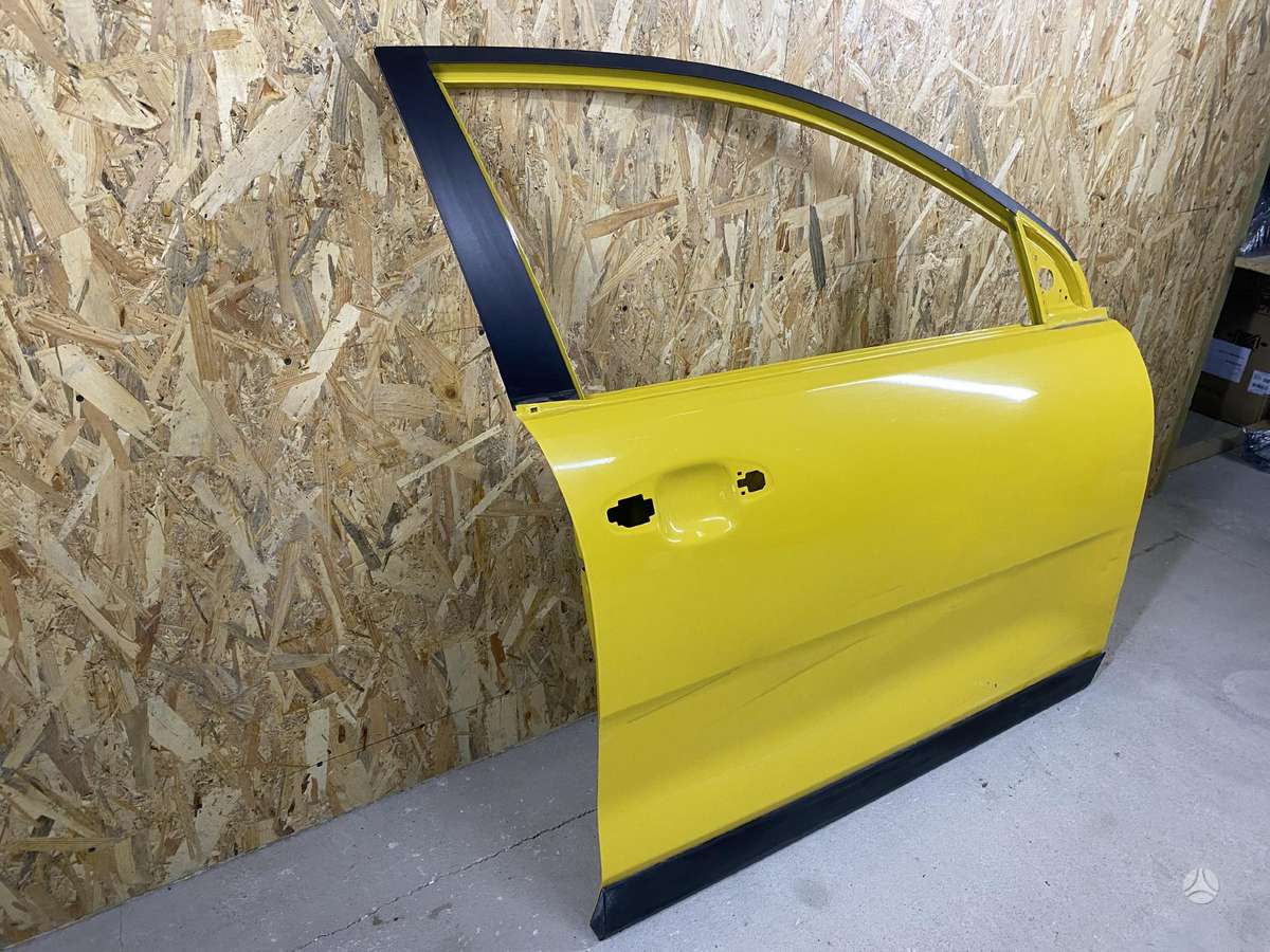 Kia Stonic doors