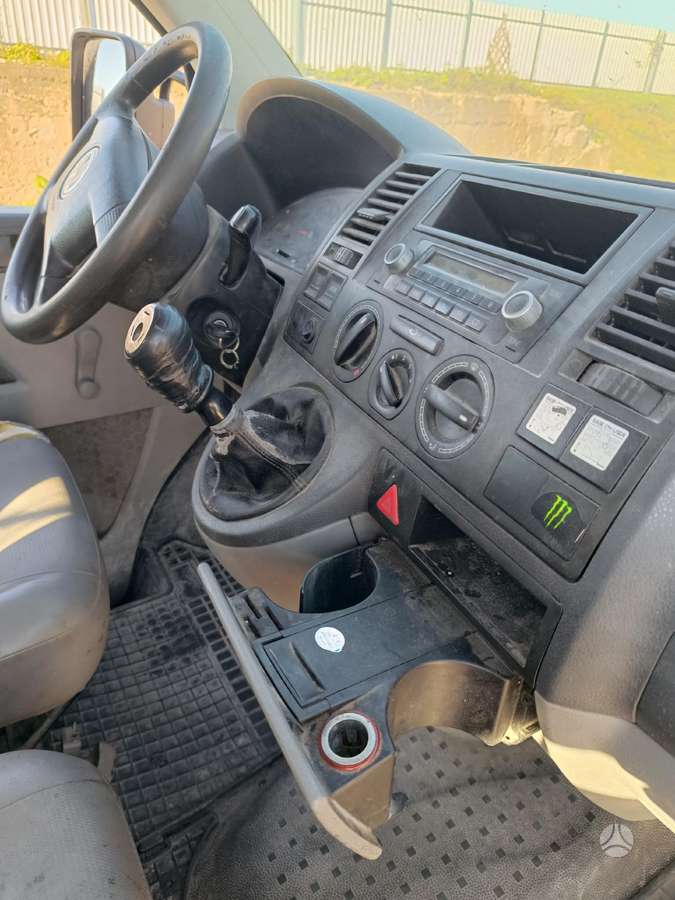 Volkswagen Transporter, preču