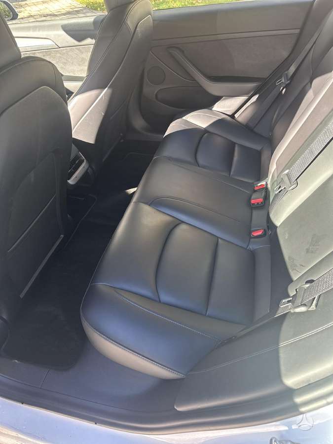 Tesla Model 3, 55 кВт·ч, Седан