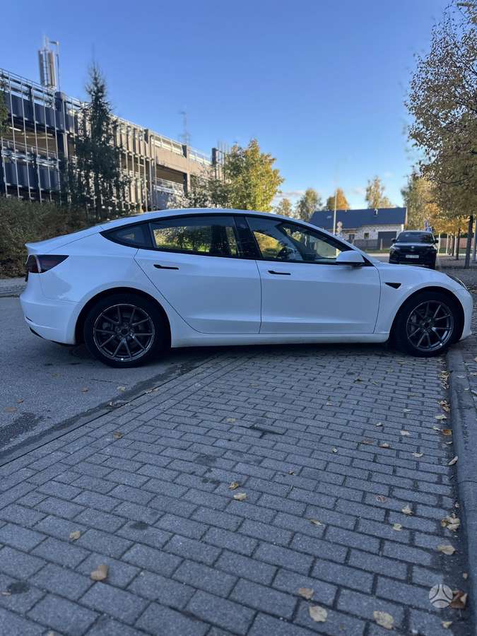 Tesla Model 3, 75 кВт·ч, Седан