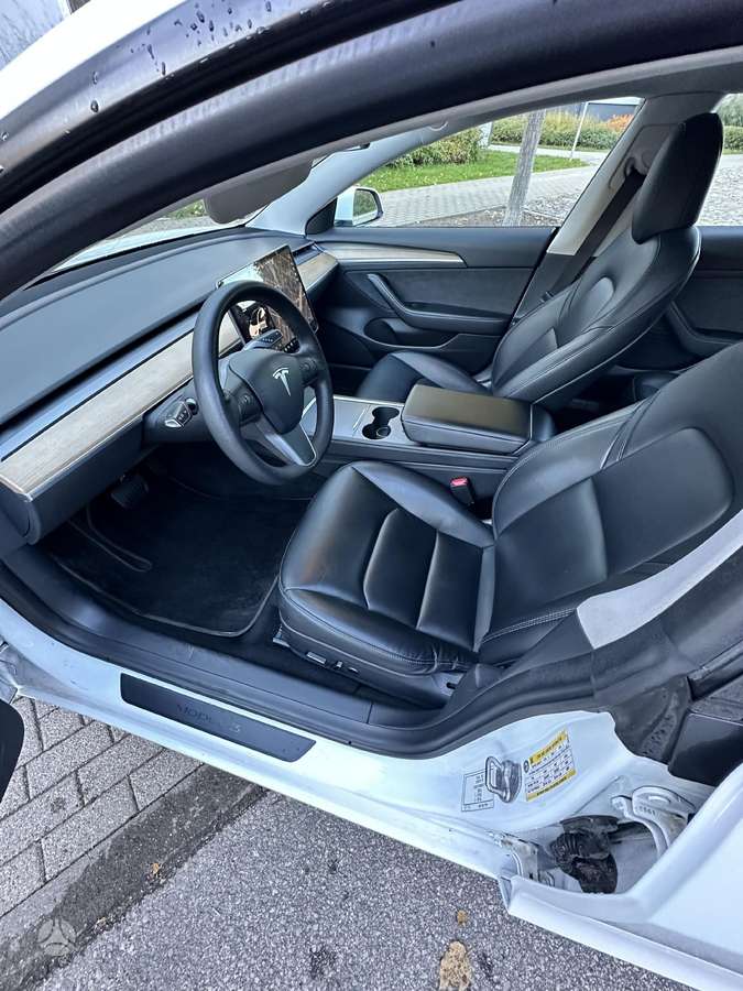 Tesla Model 3, 75 кВт·ч, Седан