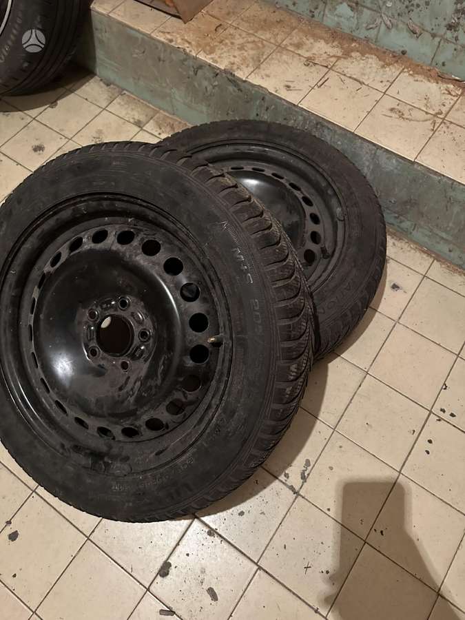 Volvo, plieniniai štampuoti, R16