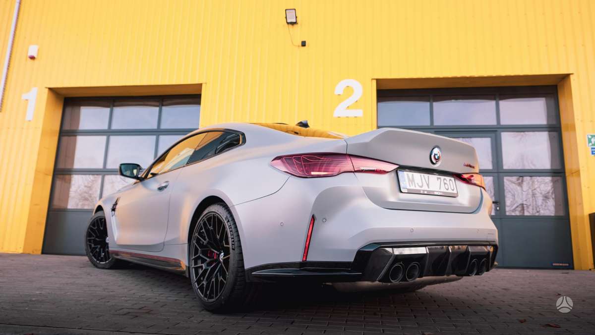 BMW M4, 3.0 l., coupe
