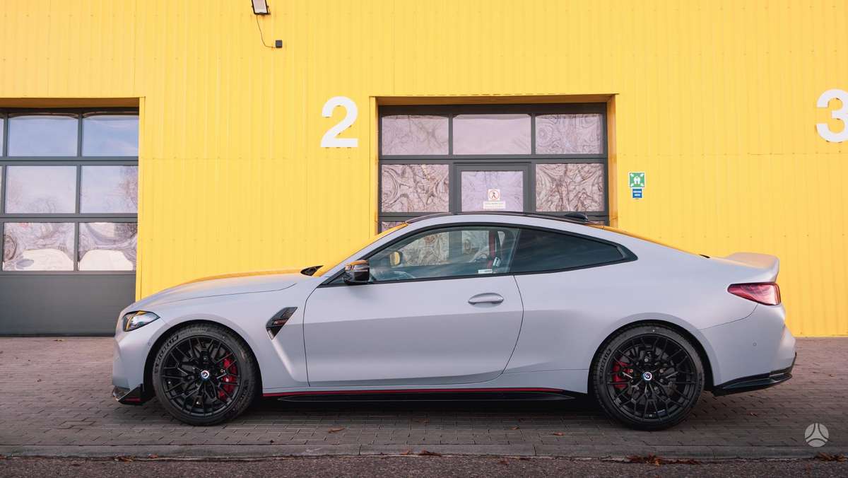 BMW M4, 3.0 l., coupe