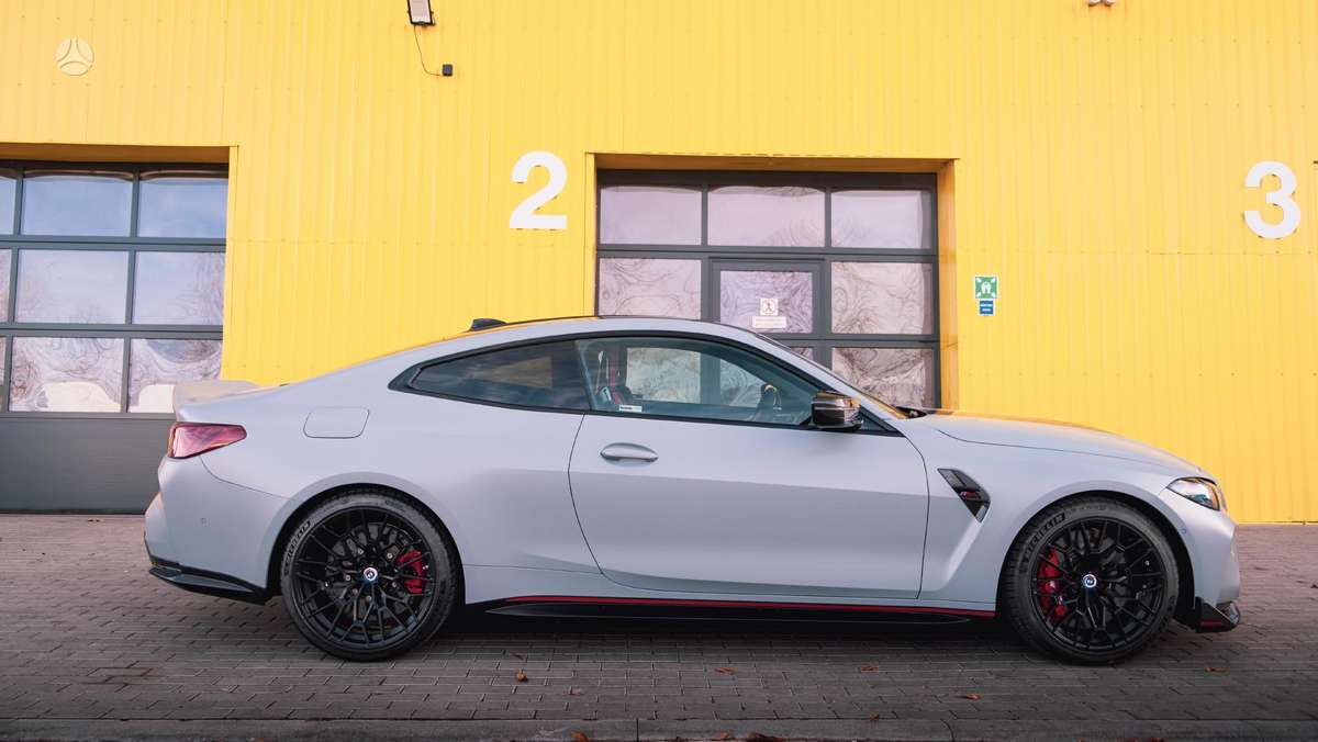 BMW M4, 3.0 l., coupe