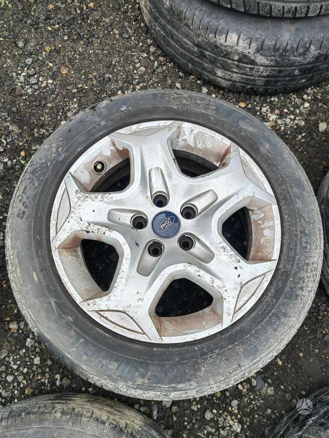 Ford, plieniniai štampuoti, R16