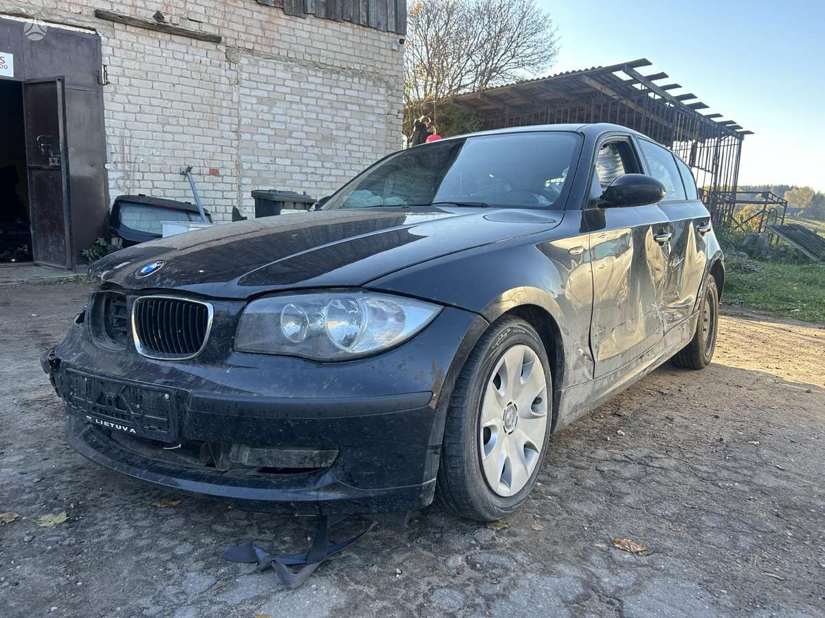 BMW 116 Dalis pristatome
