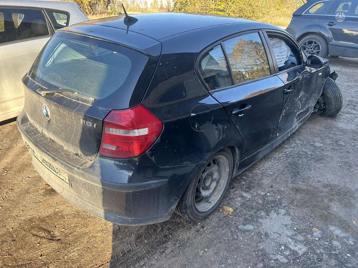 BMW 116 Dalis pristatome