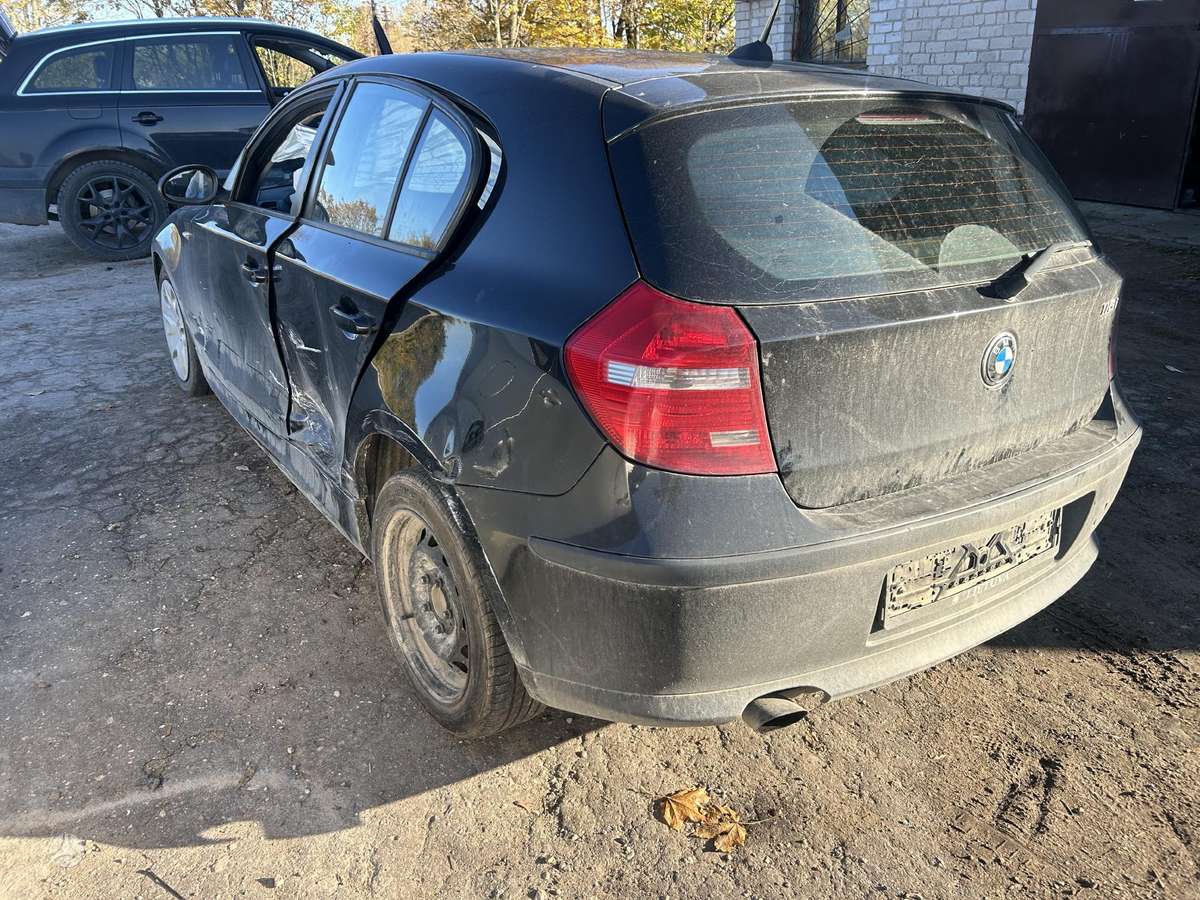 BMW 116 Dalis pristatome