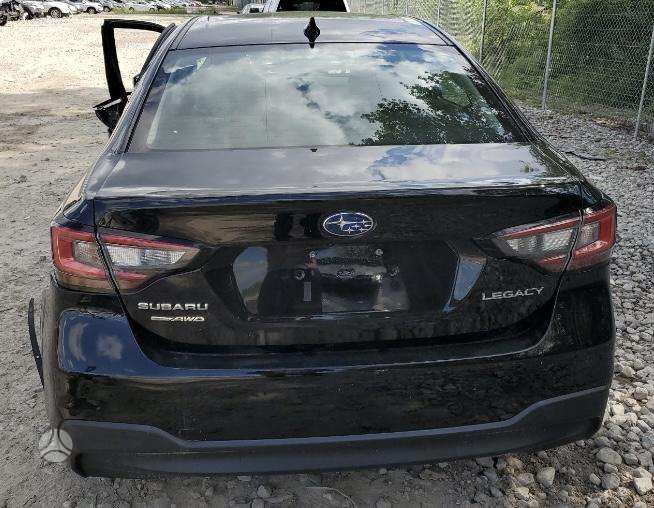 Subaru Legacy Detales galime siusti