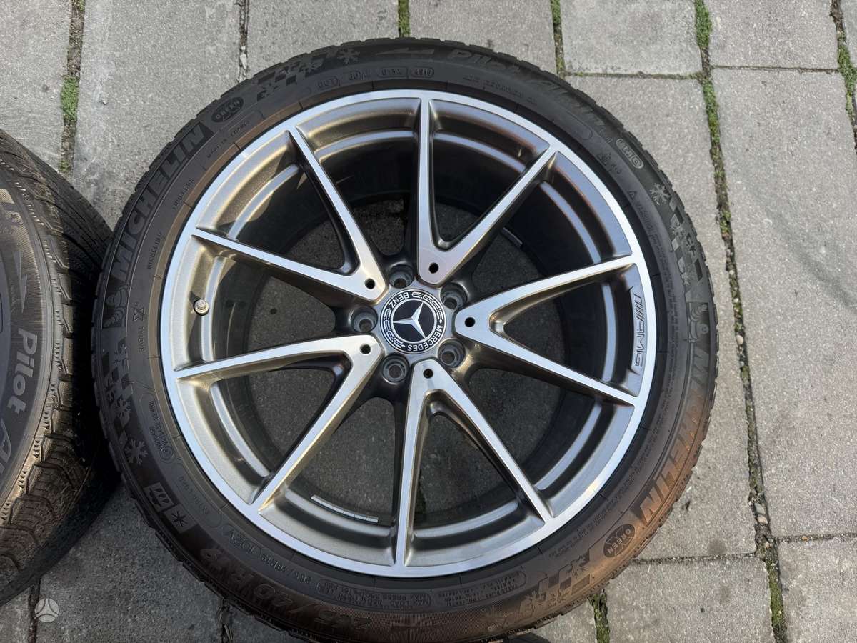 Mercedes-Benz E63 AMG, light alloy, R19