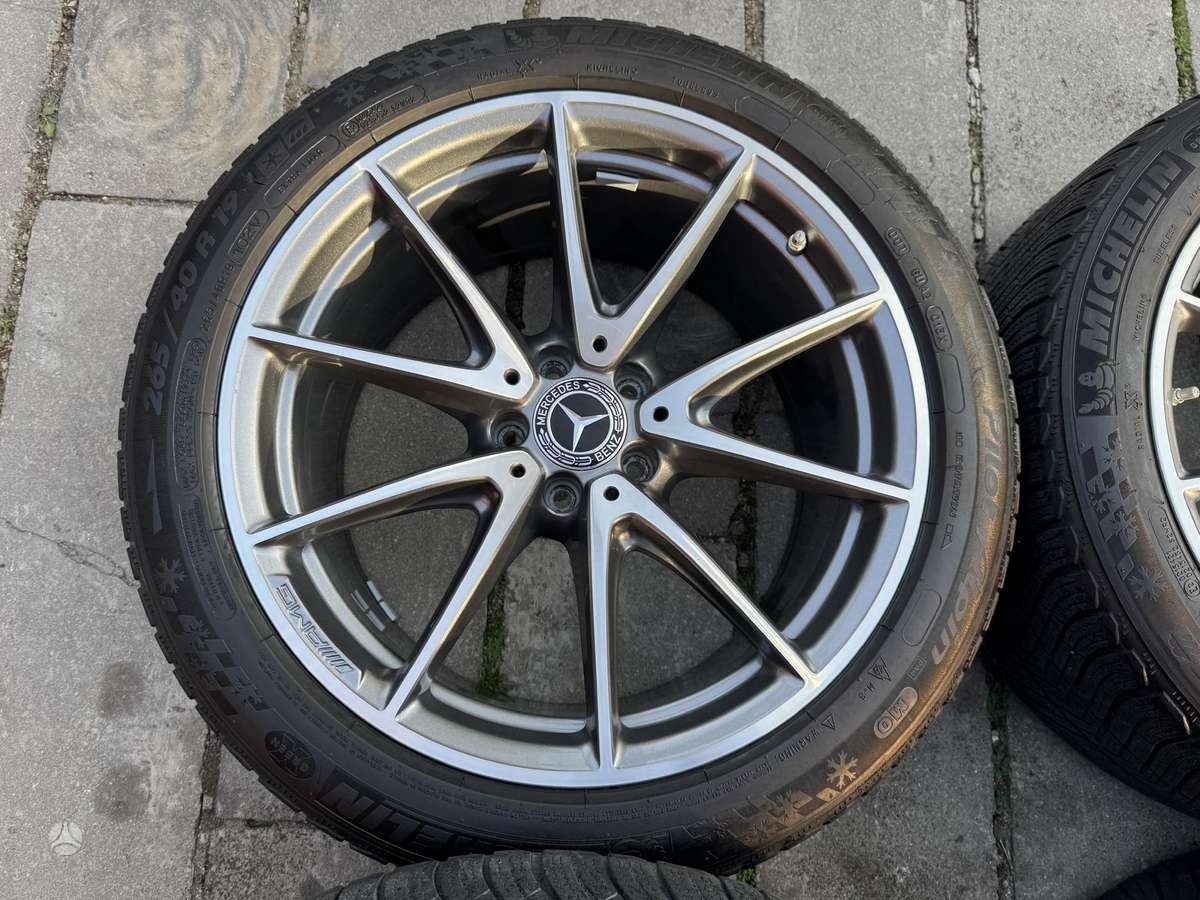 Mercedes-Benz E63 AMG, light alloy, R19