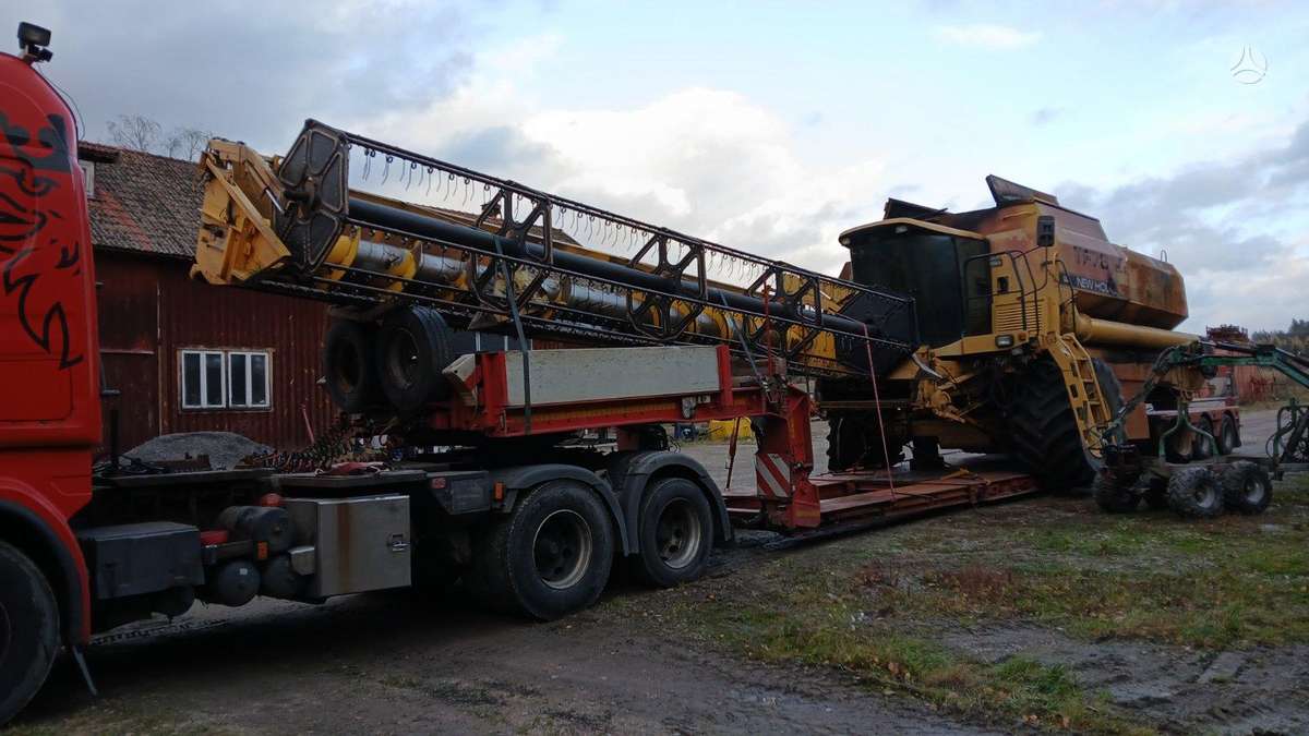 New Holland TF78