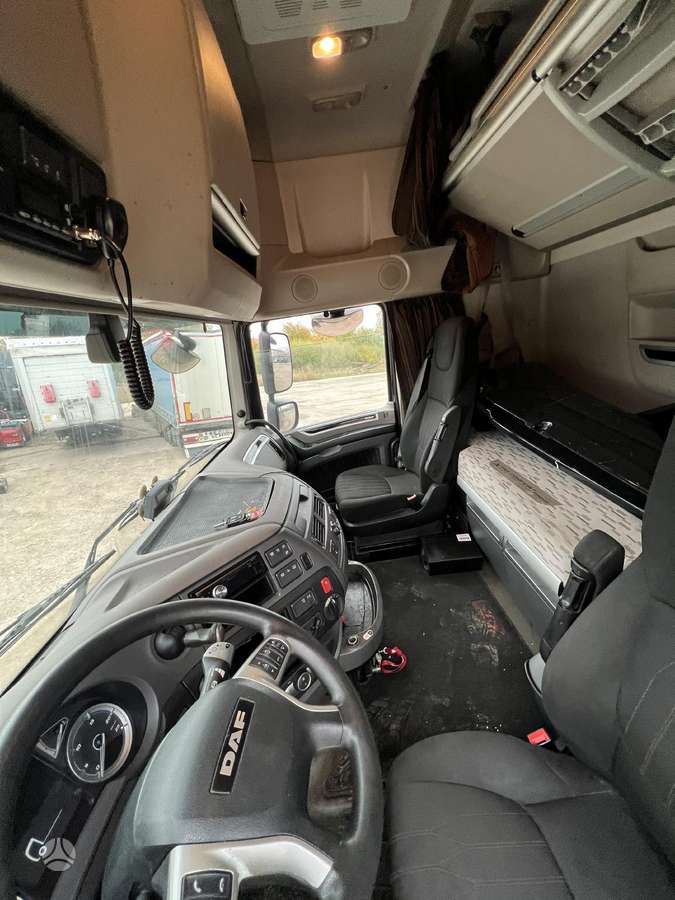 DAF XF 106 ardomas dalimis, тягачи