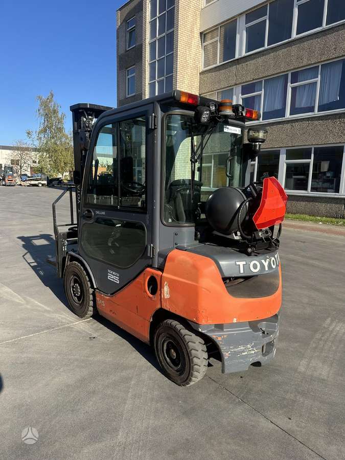 Toyota 8FGF25, forklifts