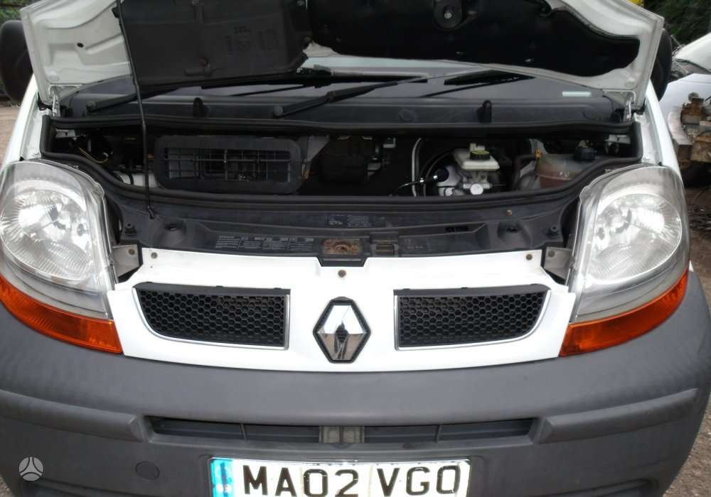 Renault Trafic по частям