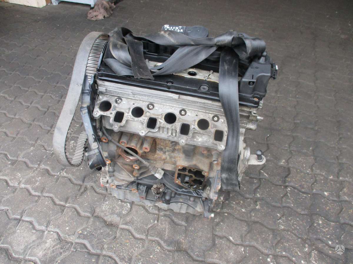 Volkswagen Passat Variklis 2 0d cba