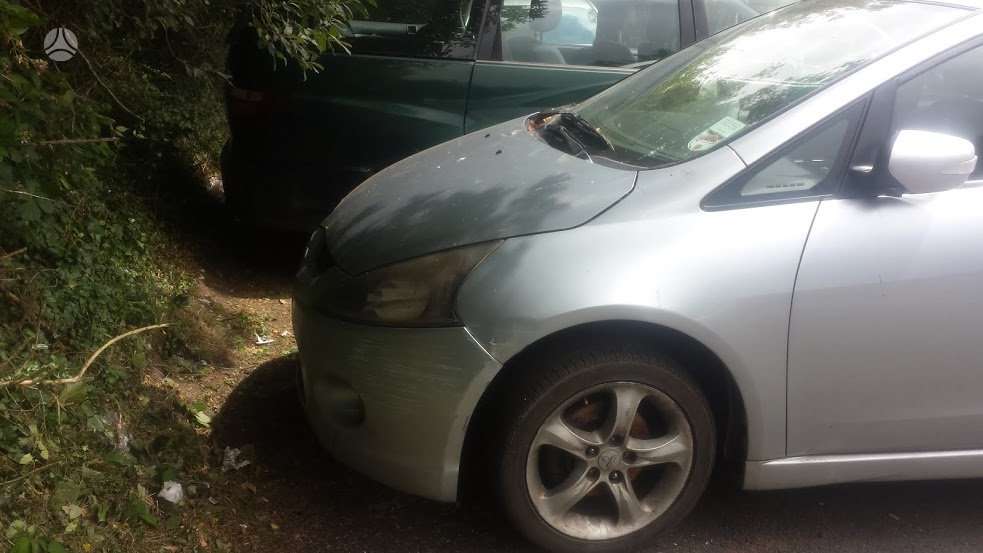 Mitsubishi Grandis по частям