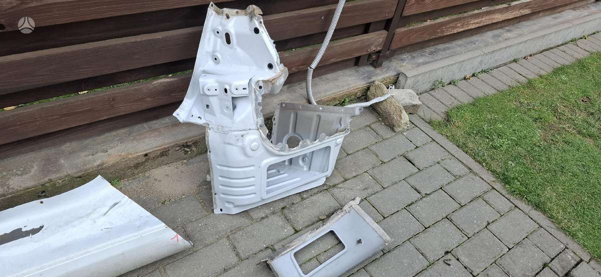 Tesla Model 3 детали кузова