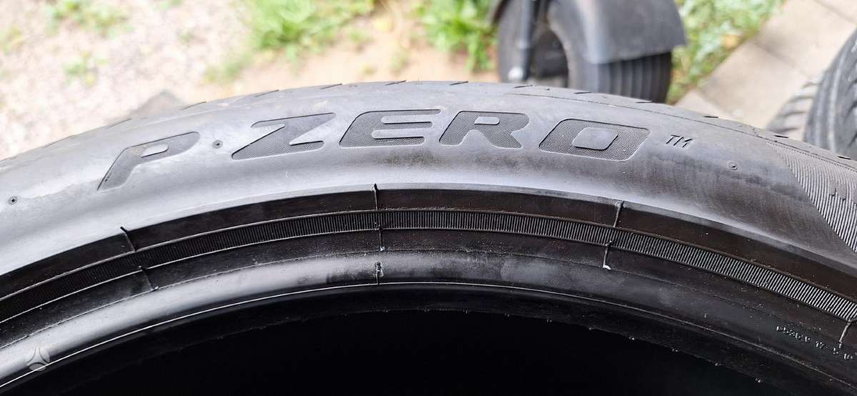 Pirelli P Zero, vasaras 265/40 R21