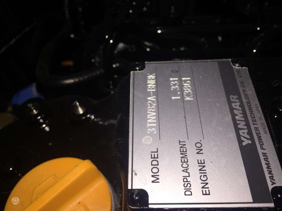 Yanmar 3TNV82A