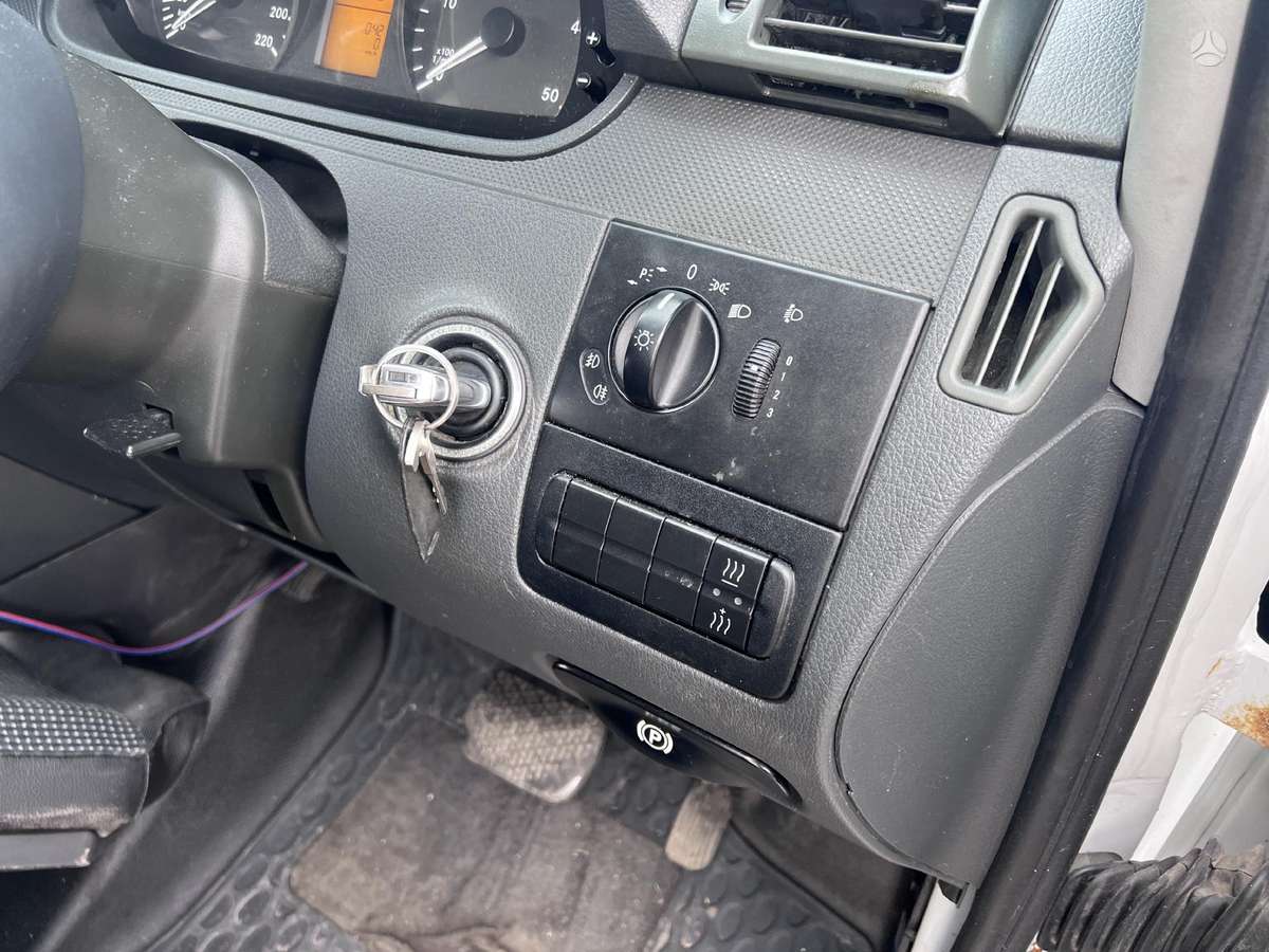 Mercedes-Benz Vito 113, cargo vans