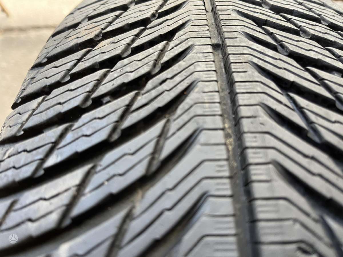 Michelin Pilot Alpin5, universalios 215/65 R17
