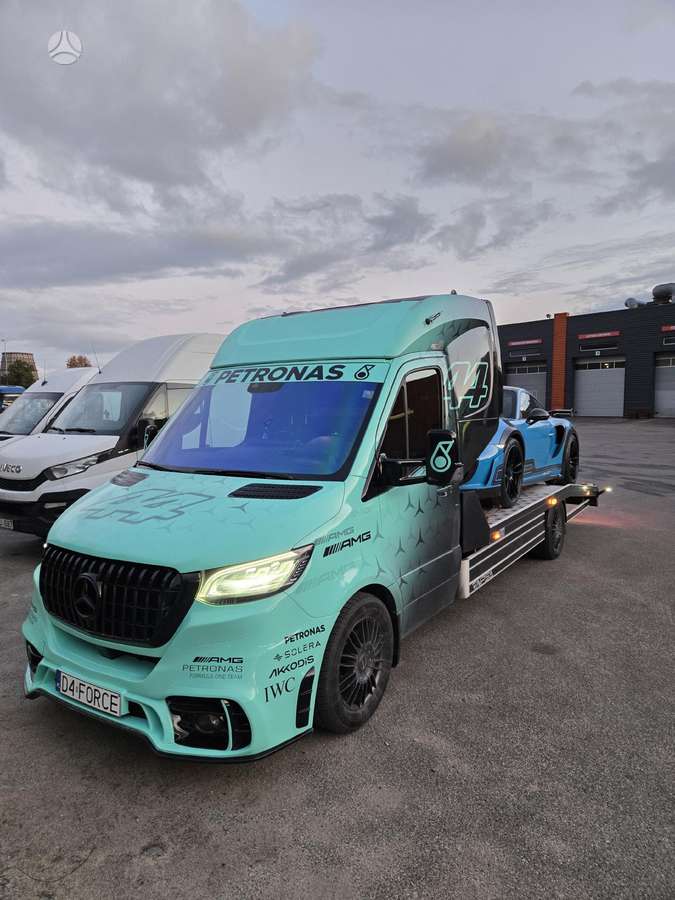 VW T5, truck rental