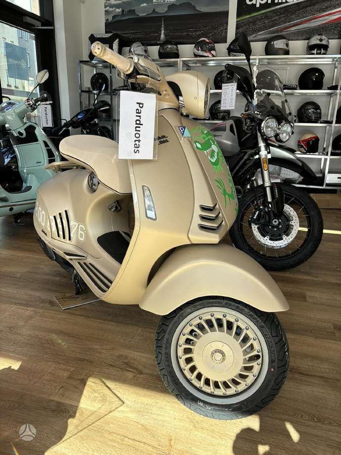 Piaggio Vespa 310cc, scooters / mopeds