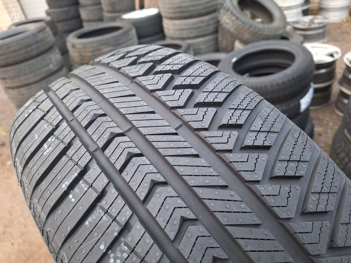Sailun, всесезонные 215/55 R17
