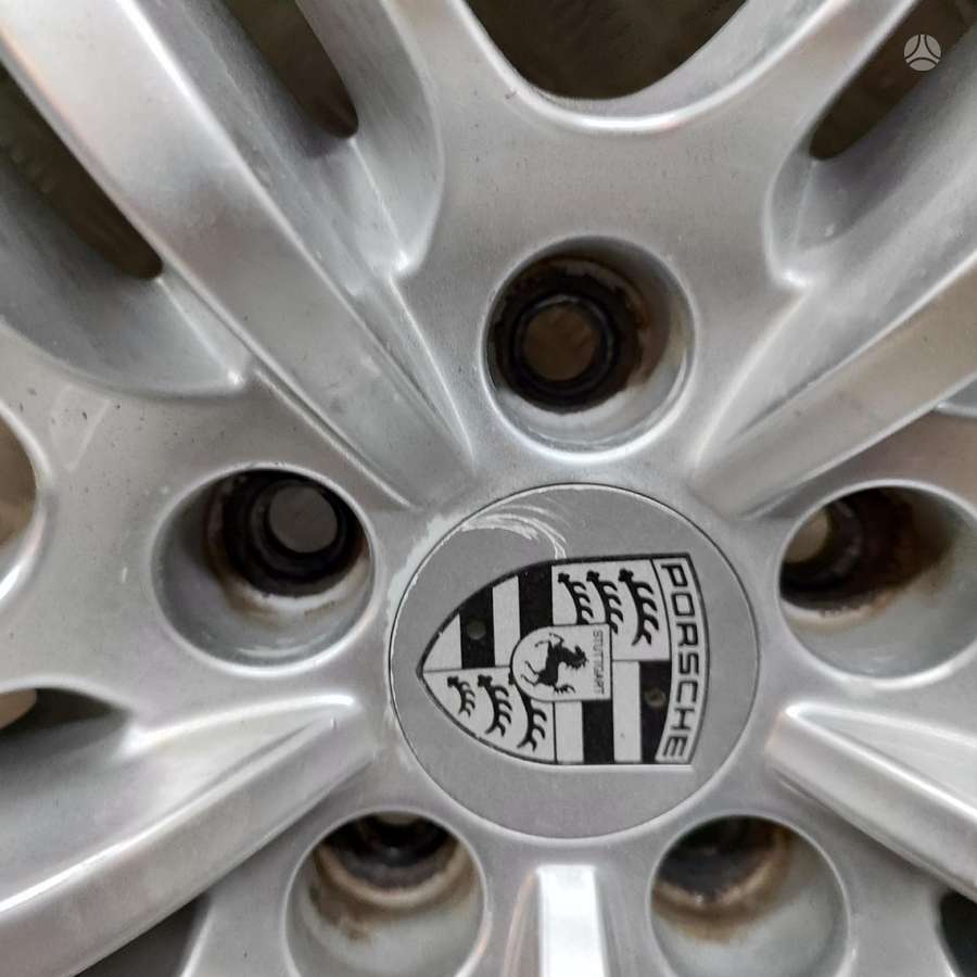 Porsche MACAN, lengvojo lydinio, R19