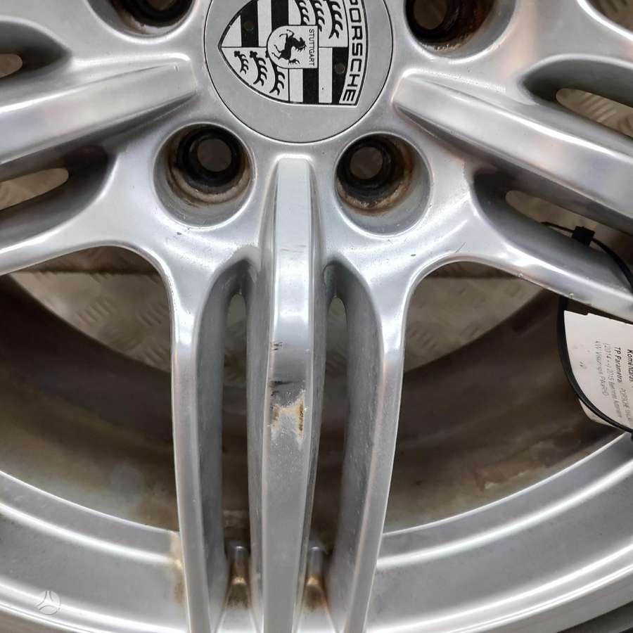 Porsche MACAN, lengvojo lydinio, R19