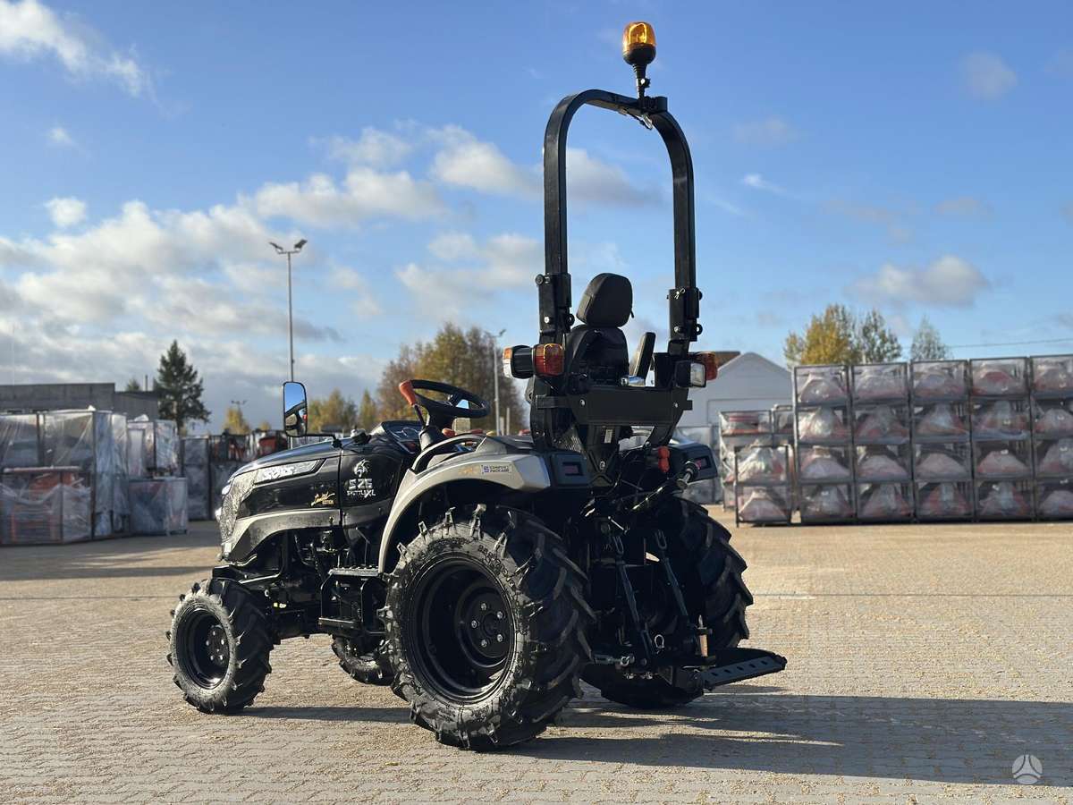 Solis S26 (9+9), tractors