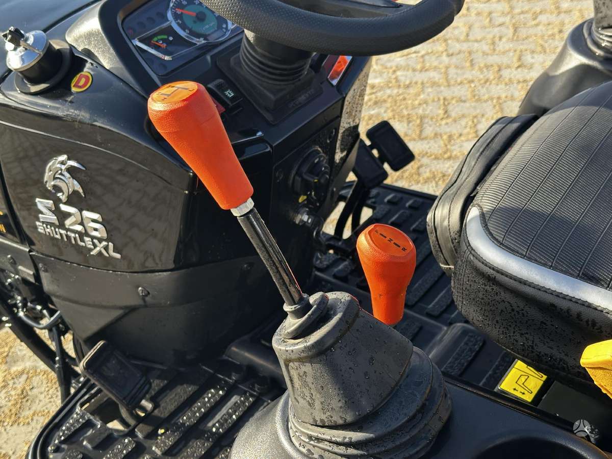 Solis S26 (9+9), tractors