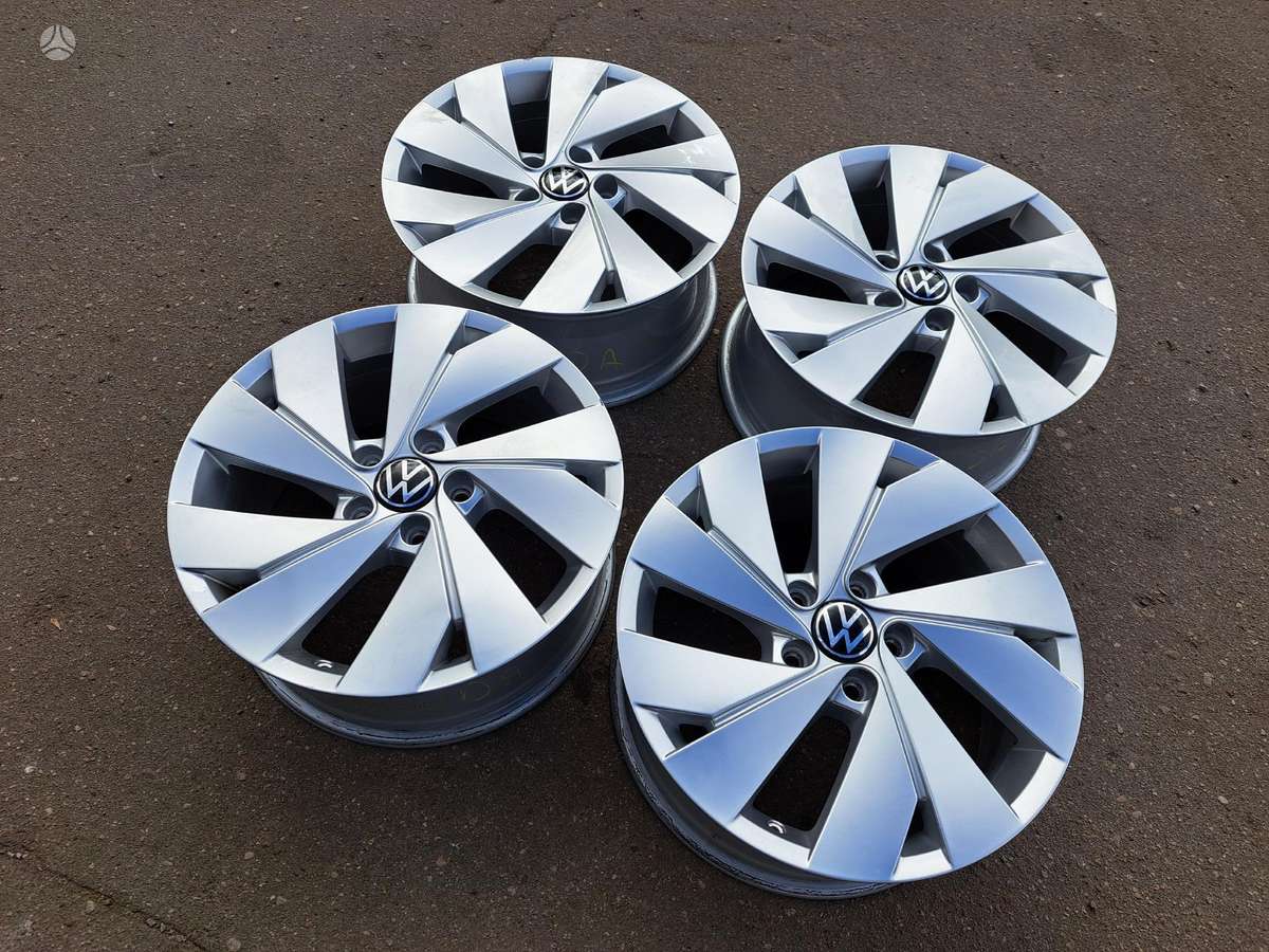 Volkswagen Golf 8, light alloy, R17