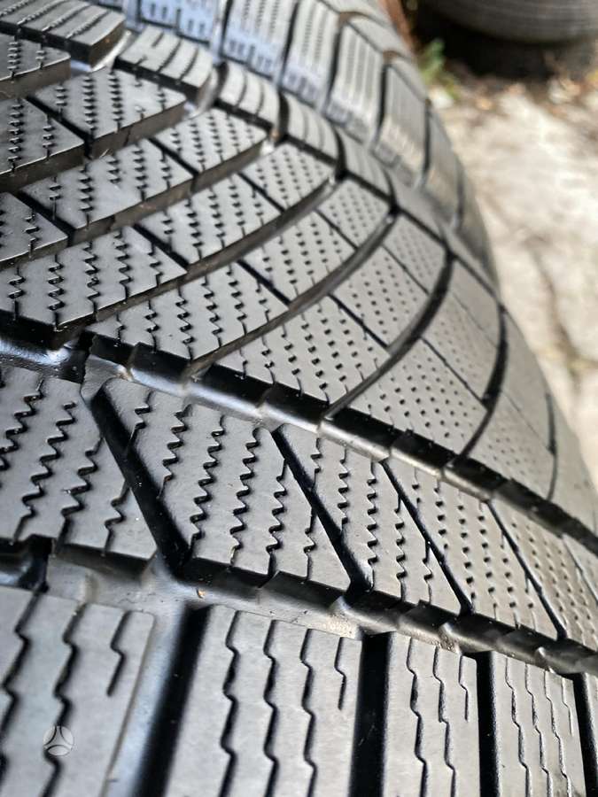 Continental, žieminės 295/35 R19