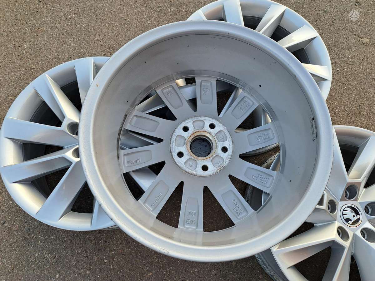 Skoda Superb, light alloy, R17