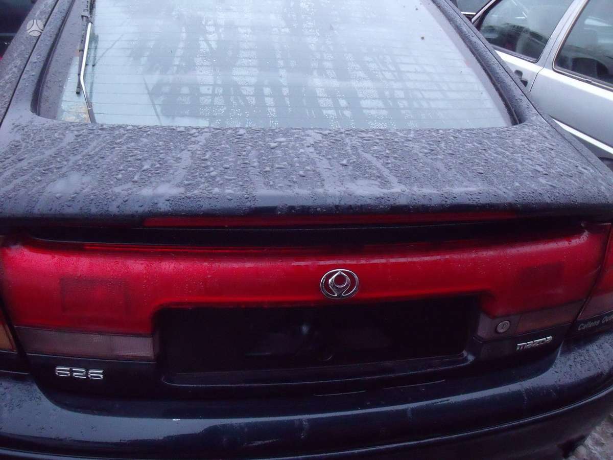 Mazda 626 Dalimis
