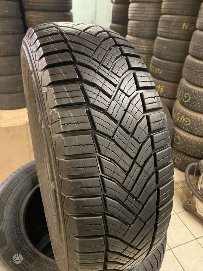 Sailun Comercio 4 Seasons, всесезонные 235/65 R16