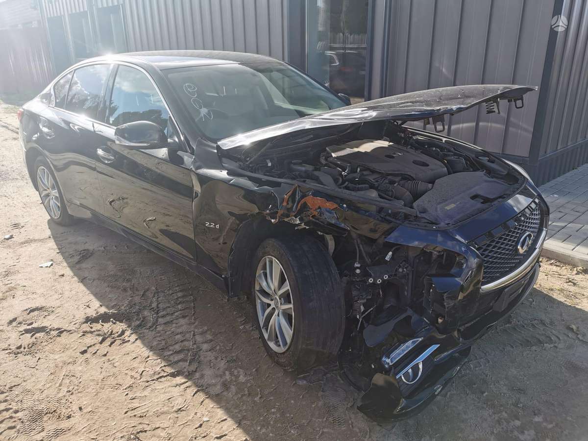Infiniti Q50 dalimis