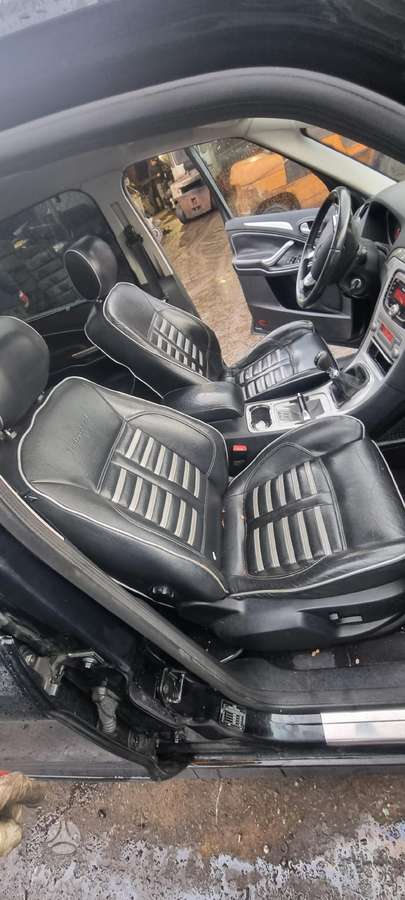 Ford S-MAX Individual