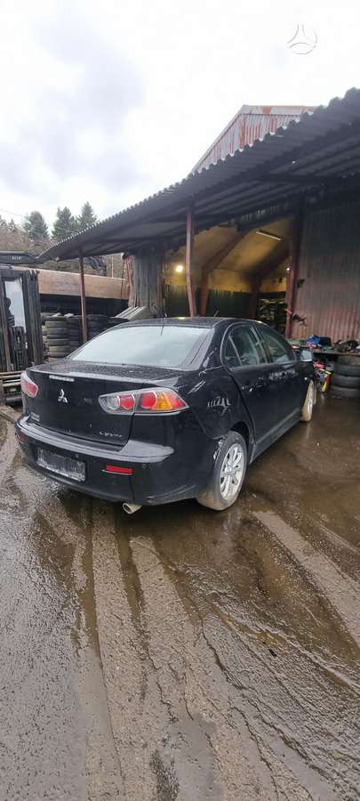 Mitsubishi Lancer