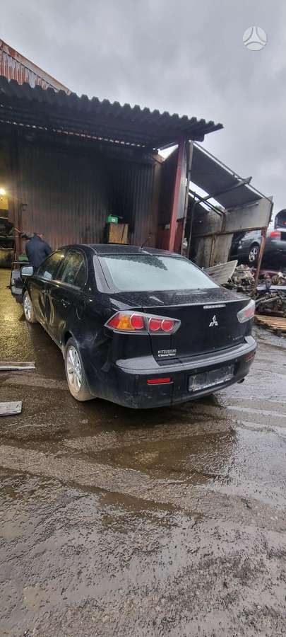 Mitsubishi Lancer