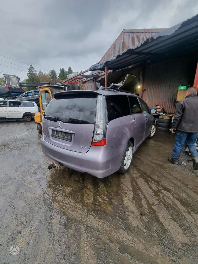 Mitsubishi Grandis