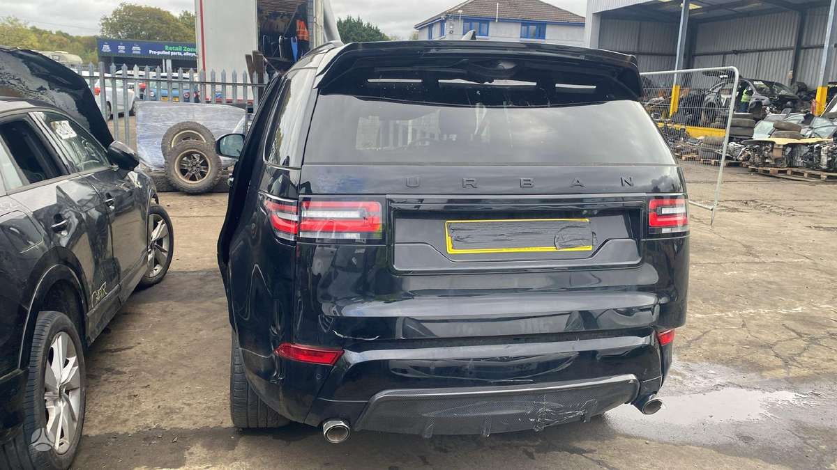 Land Rover Discovery по частям