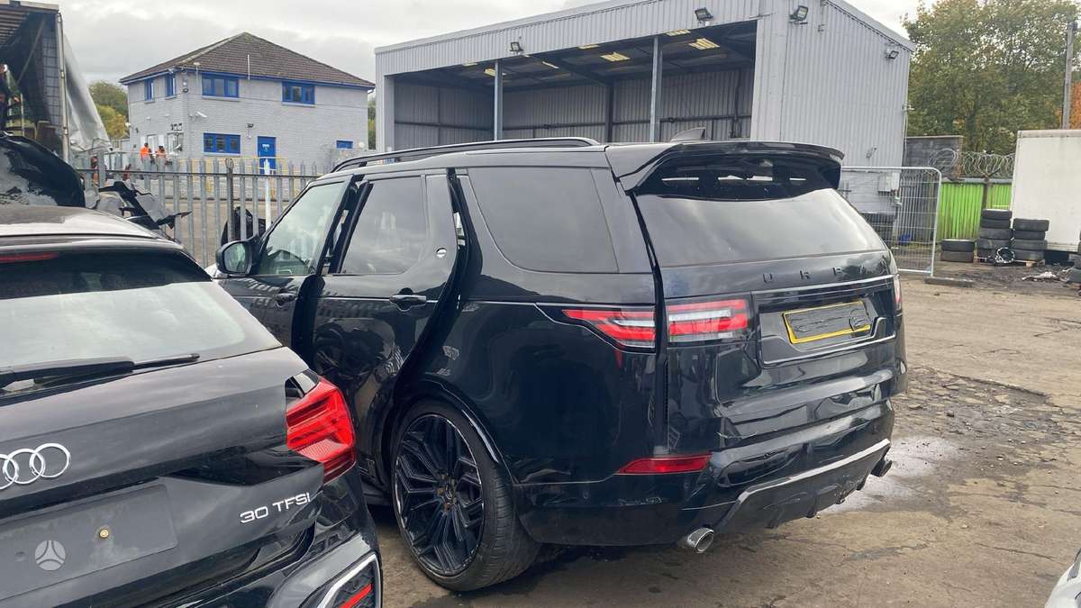 Land Rover Discovery по частям