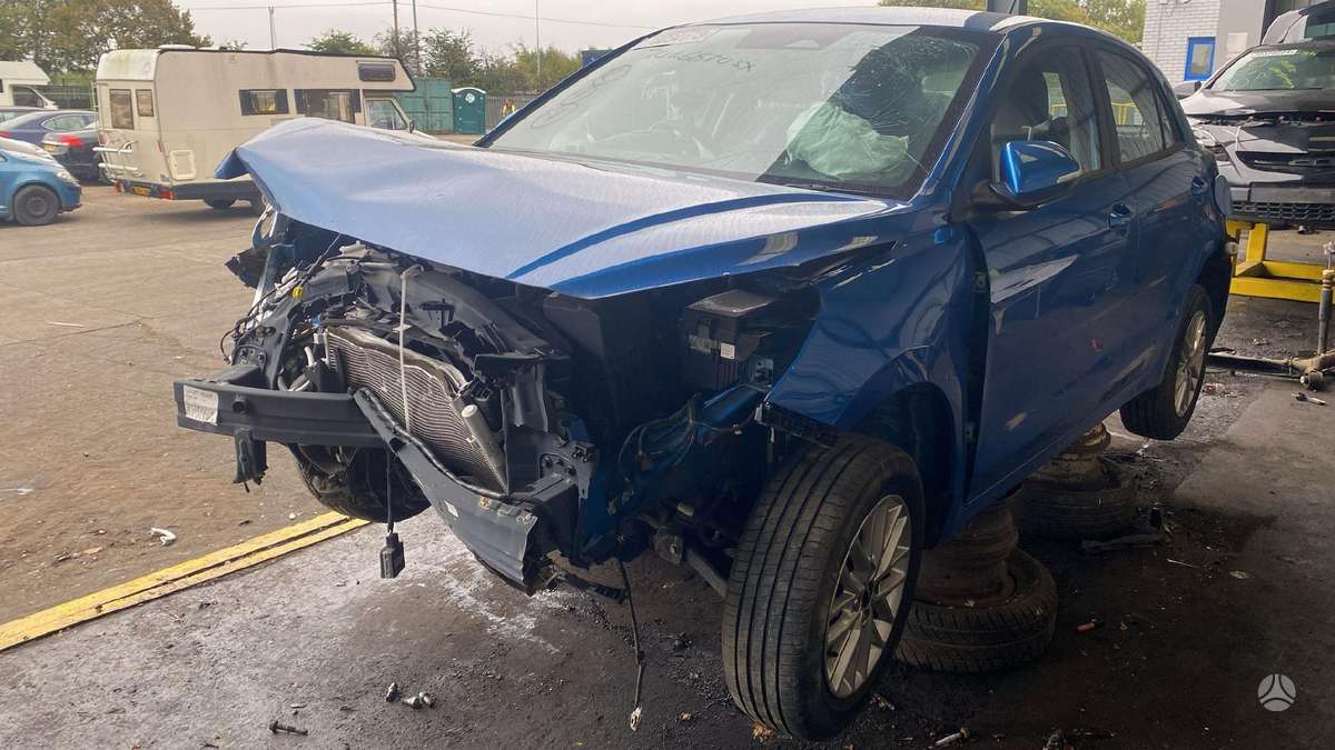 Kia Rio по частям