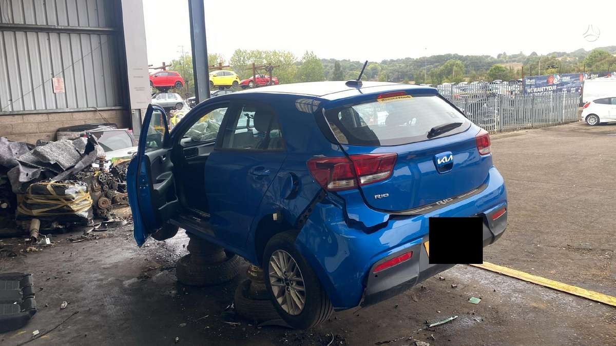 Kia Rio for parts